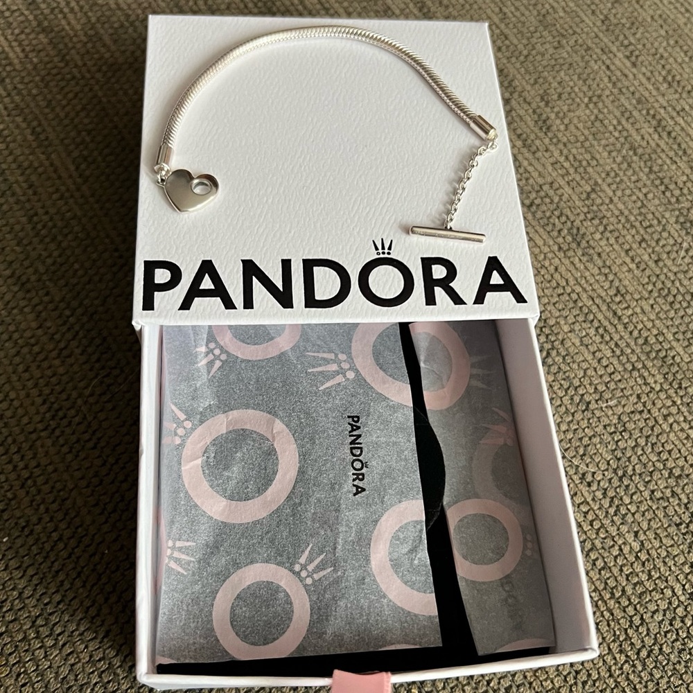 Like New Pandora Moments Silver Heart T-Bar Snake Chain Bracelet w/ Pandora Box